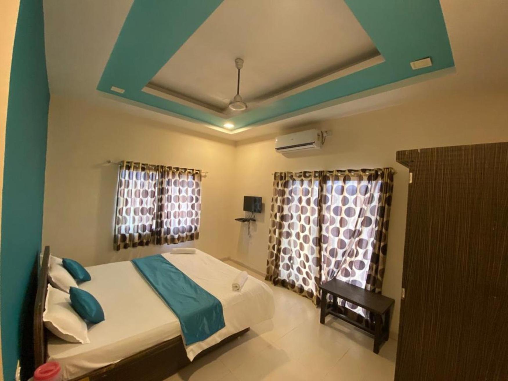 Hotel Twilight House Mahābaleshwar Exteriör bild